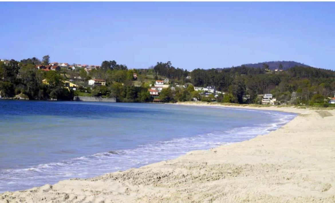 Apartamento A Pie De Playa En Mino Kültér fotó